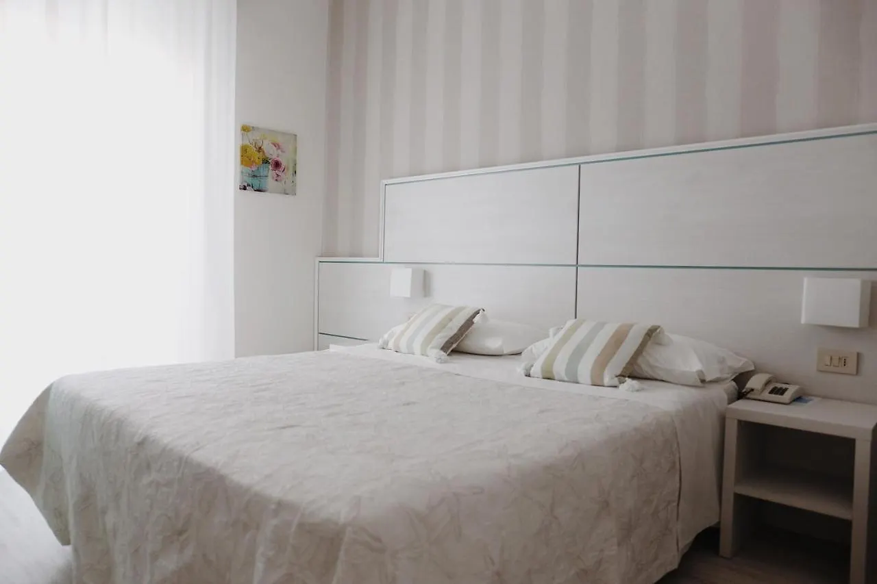 Hotel Flora Cattolica 3*,  Italy